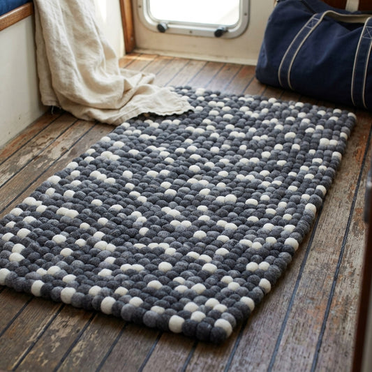 The Pebble — Handmade Wool Felt Rug in Shingle