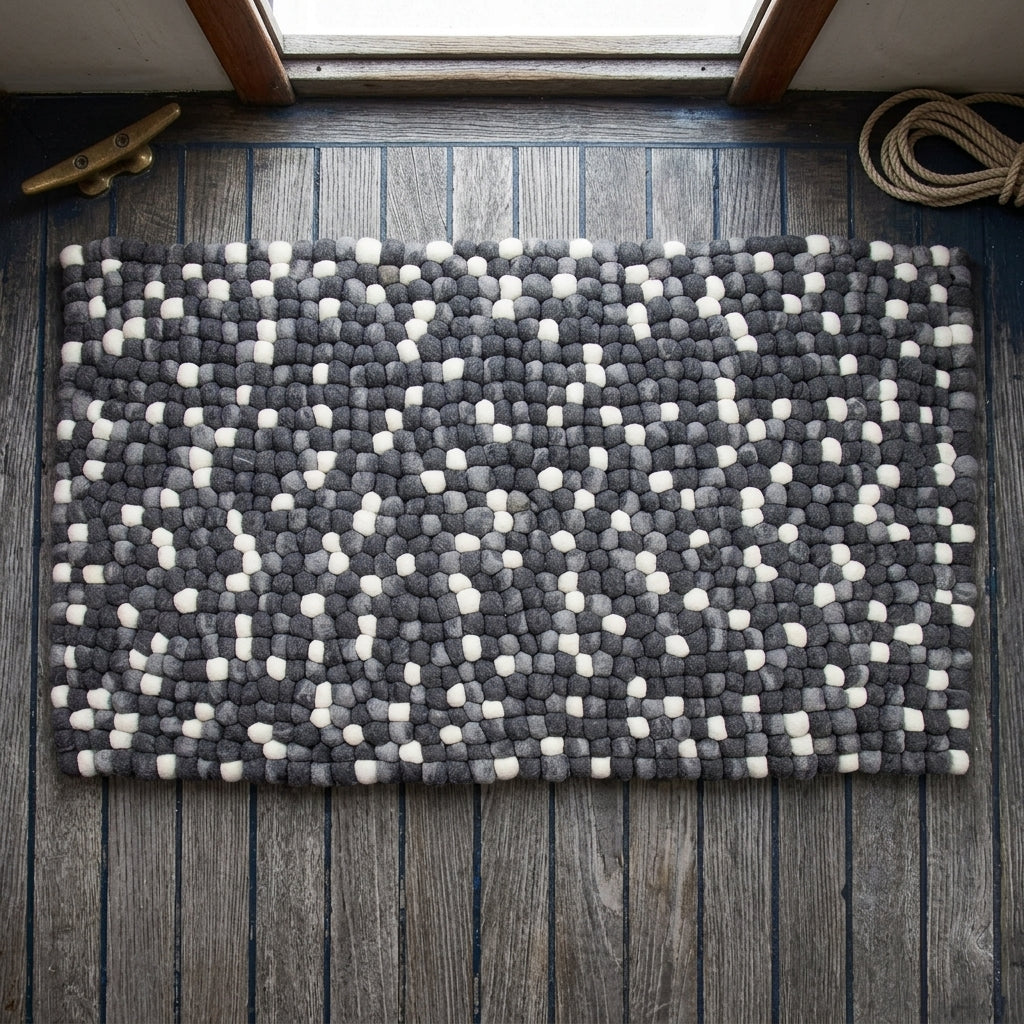 The Pebble — Handmade Wool Felt Rug in Shingle