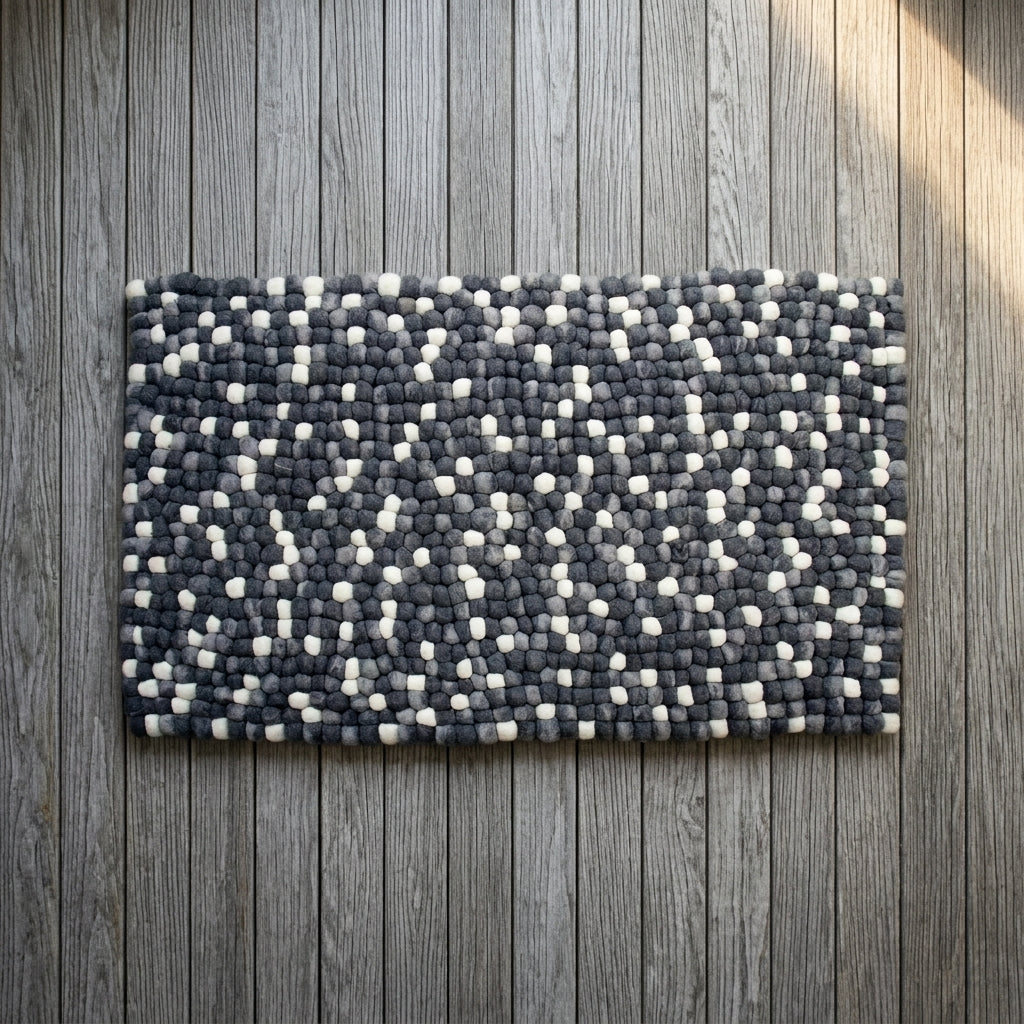 The Pebble — Handmade Wool Felt Rug in Shingle