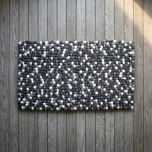 The Pebble — Handmade Wool Felt Rug in Shingle